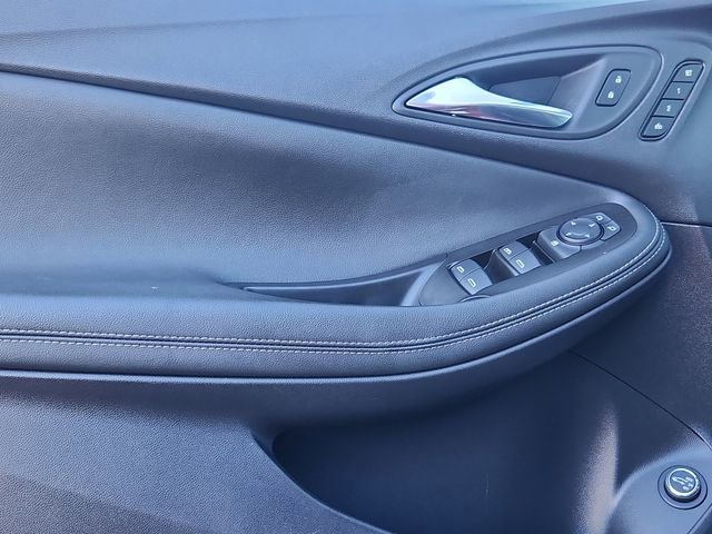 Used 2023 Buick Encore GX Essence w/ Experience Buick Package image 9