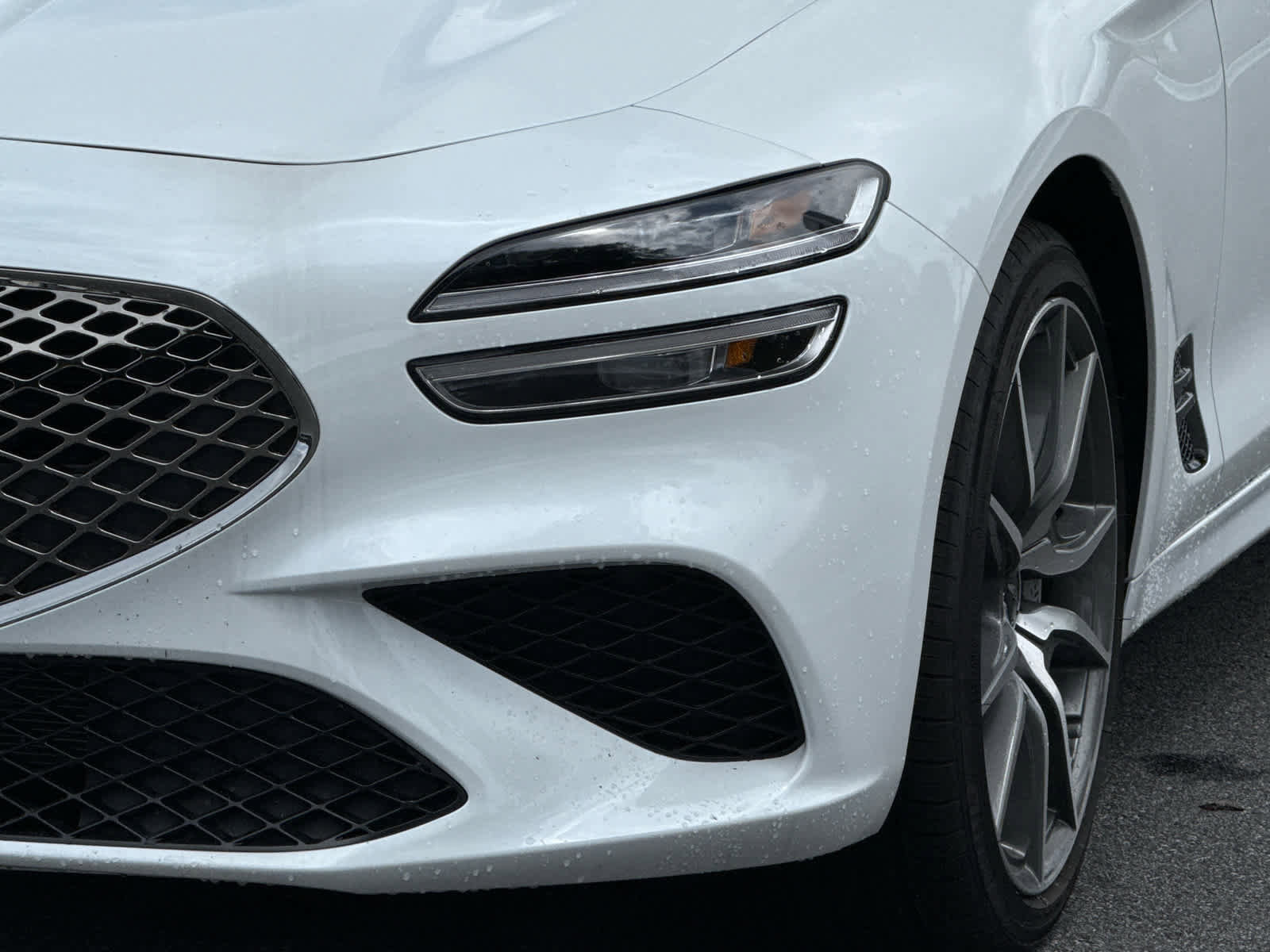 Used 2025 Genesis G70 2.5T RWD image 10
