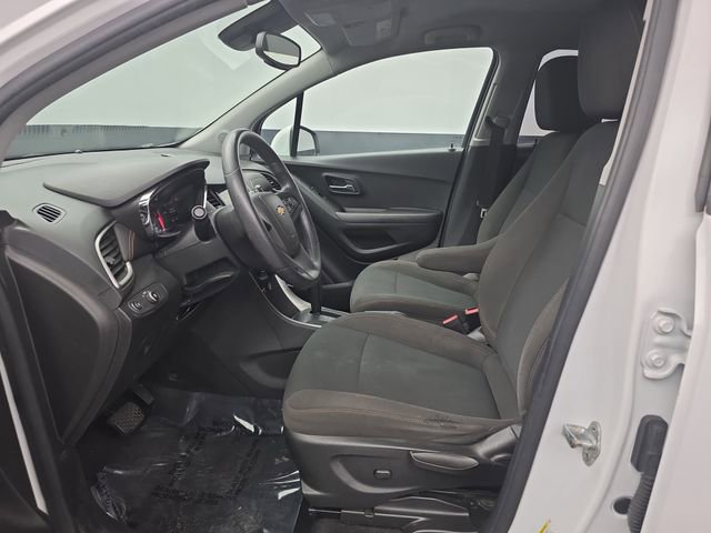 Used 2018 Chevrolet Trax LS AWD/4WD image 15