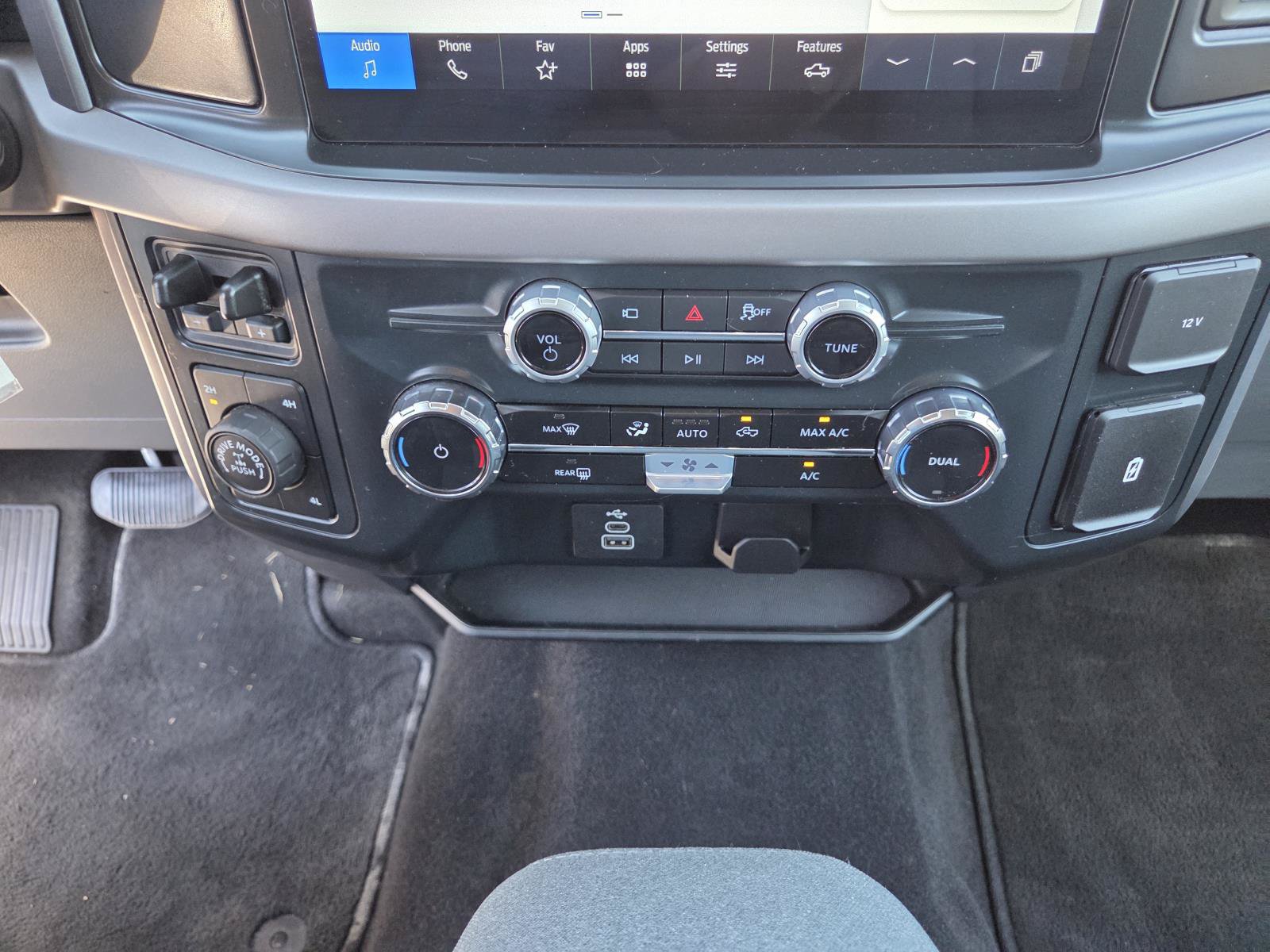 Used 2025 Ford F150 XLT w/ Equipment Group 301A Standard AWD/4WD image 26