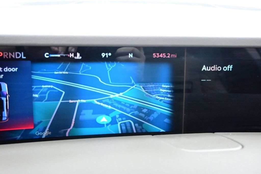 Used 2025 Lincoln Nautilus Reserve w/ Jet Appearance Package AWD/4WD image 17