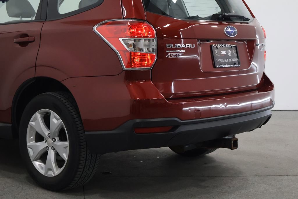 Used 2016 Subaru Forester 2.5i w/ Alloy Wheel Package image 10