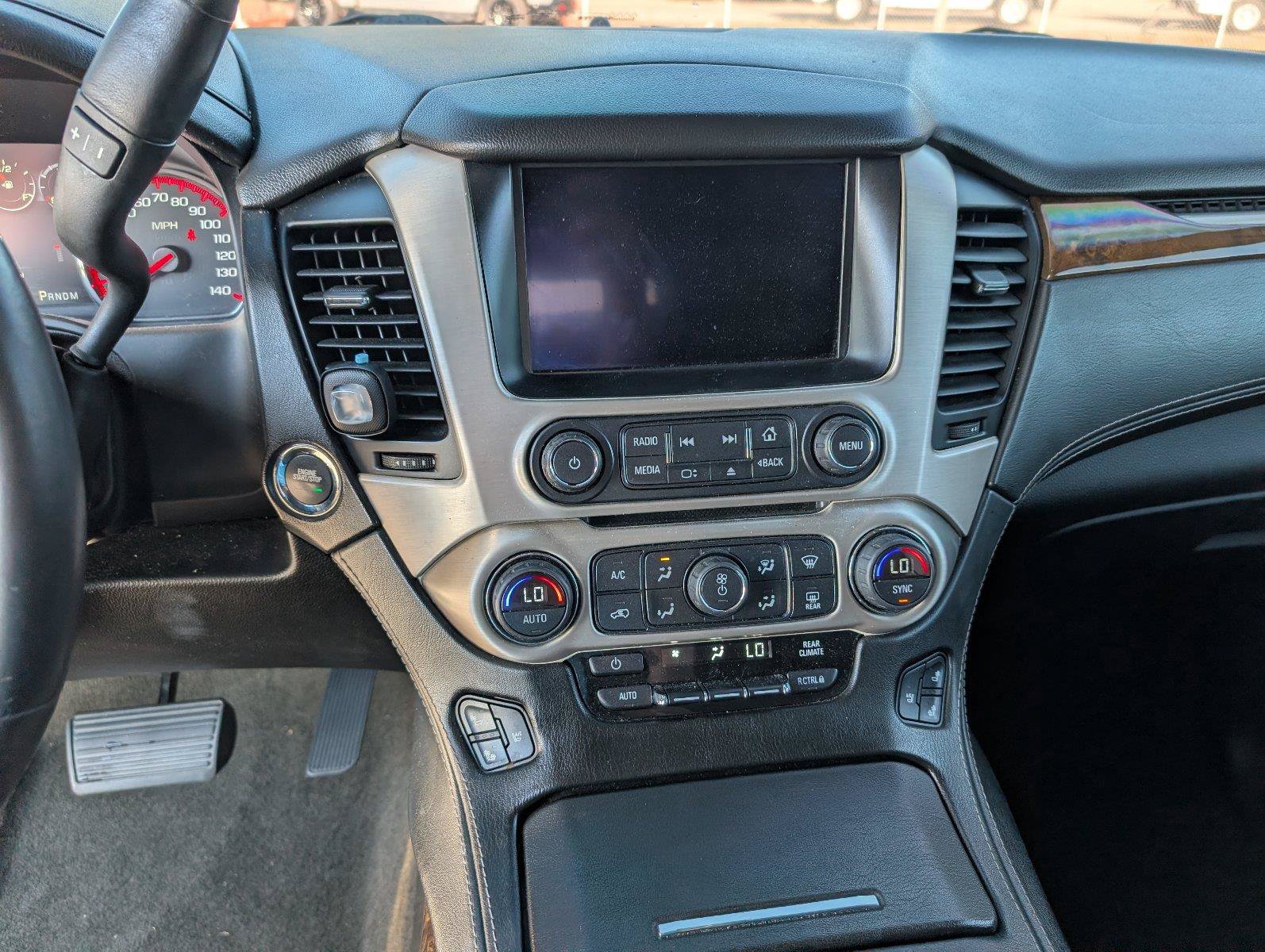Used 2015 GMC Yukon Denali w/ Premium Package RWD image 19