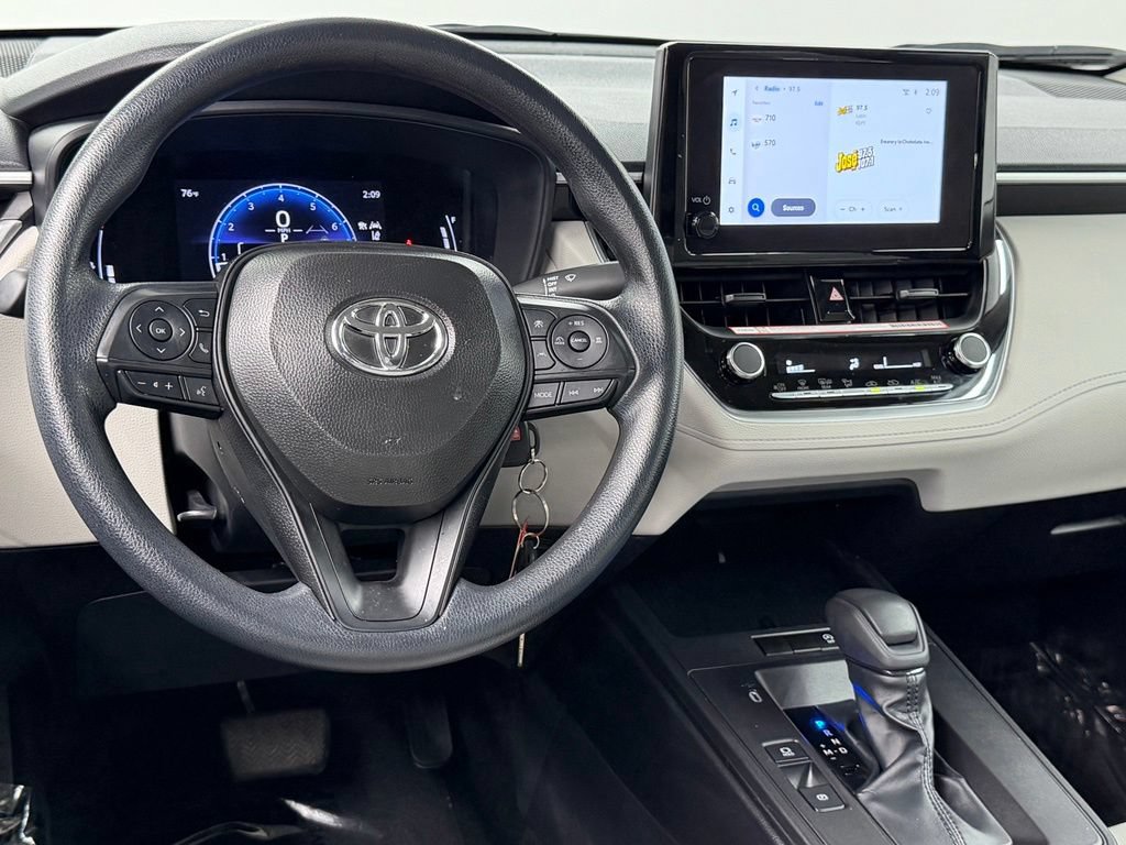 Used 2026 Toyota Corolla Cross L FWD image 33
