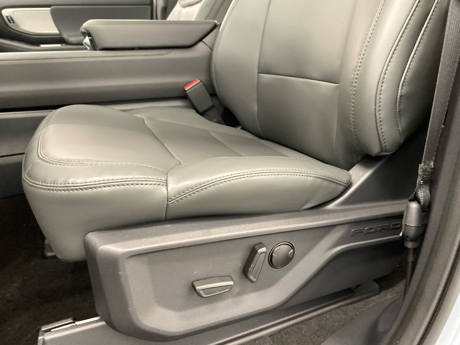 New 2026 Ford Expedition Max Active image 28