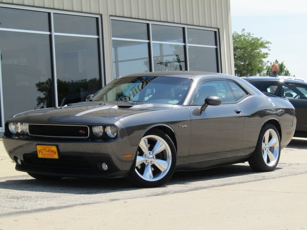 Used 2014 Dodge Challenger R/T RWD image 11