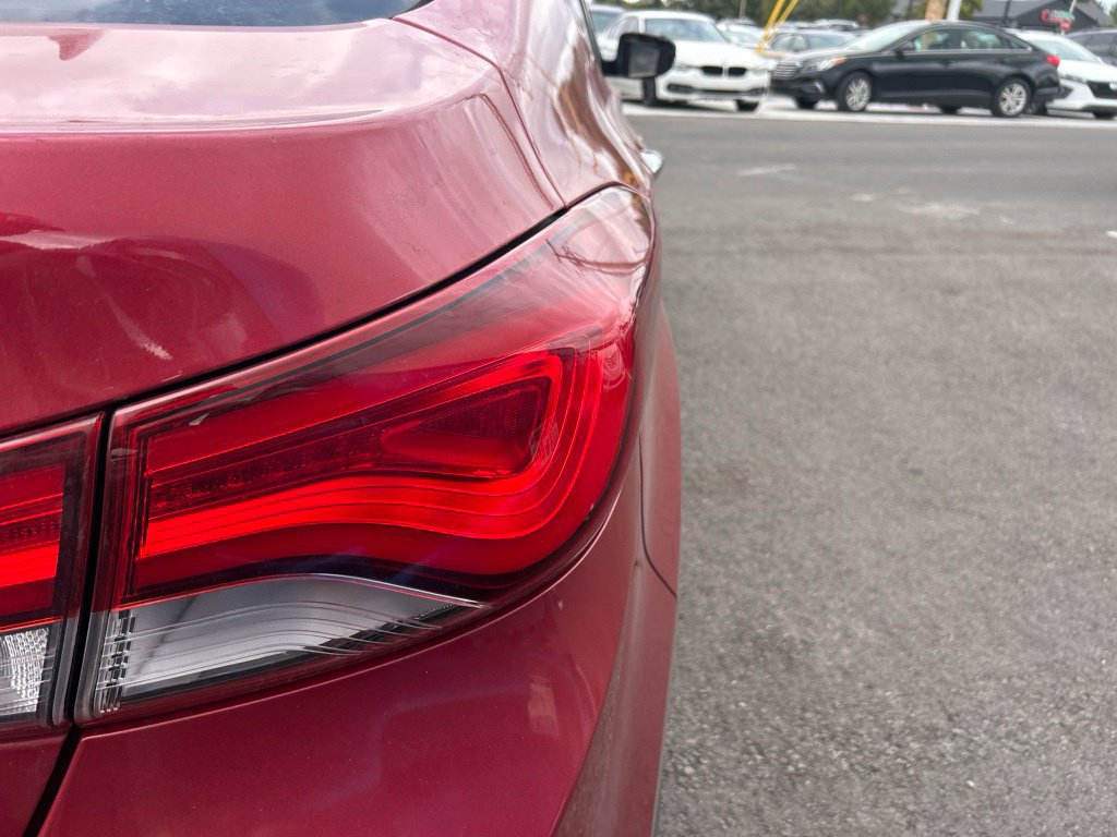 Used 2015 Hyundai Elantra Limited w/ Option Group 05 FWD image 7