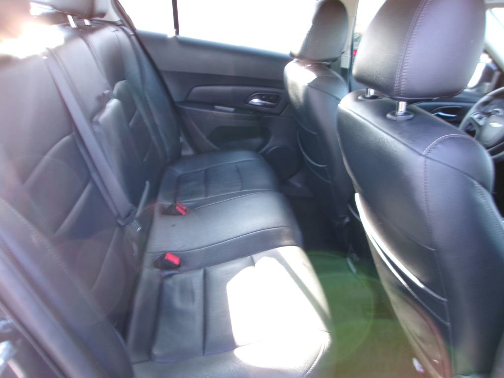 Used 2016 Chevrolet Cruze LT image 13