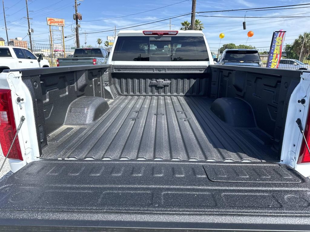 New 2026 Chevrolet Silverado 3500 LTZ w/ LTZ Plus Package AWD/4WD image 8