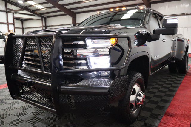 Used 2020 Chevrolet Silverado 3500 High Country w/ Safety Package II AWD/4WD image 23