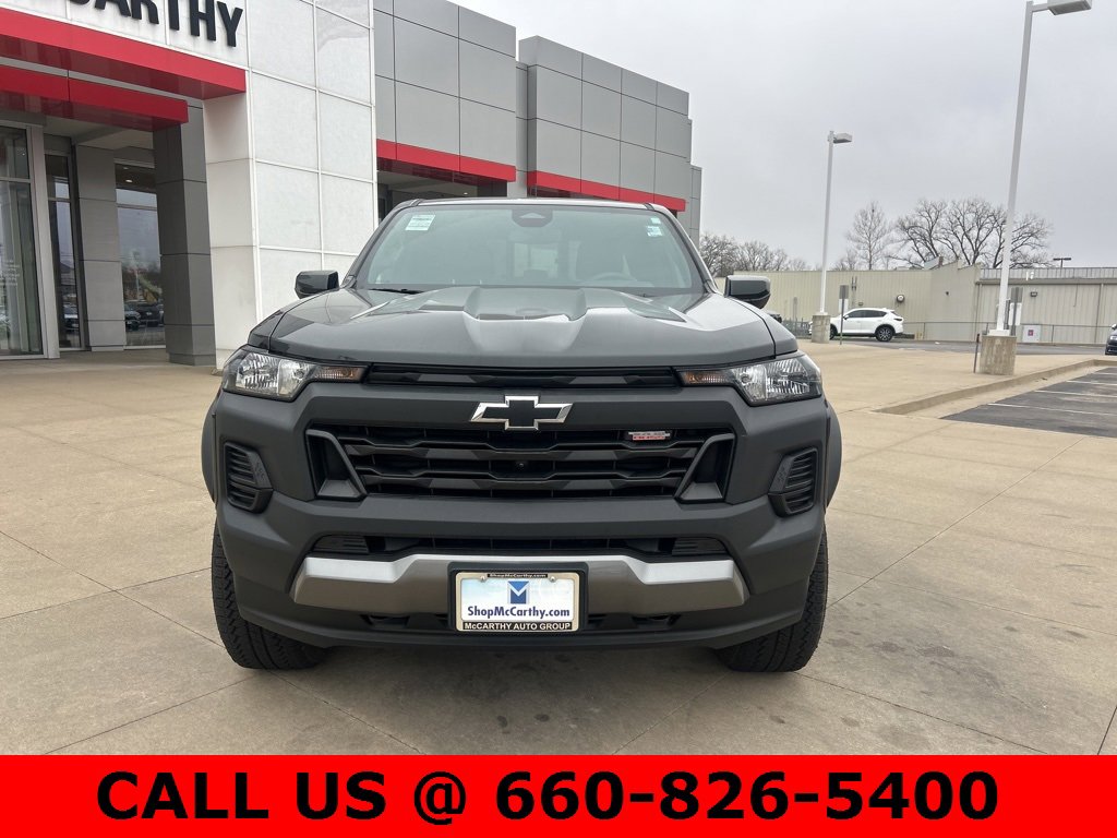 Used 2024 Chevrolet Colorado Trail Boss w/ Technology Package image 2