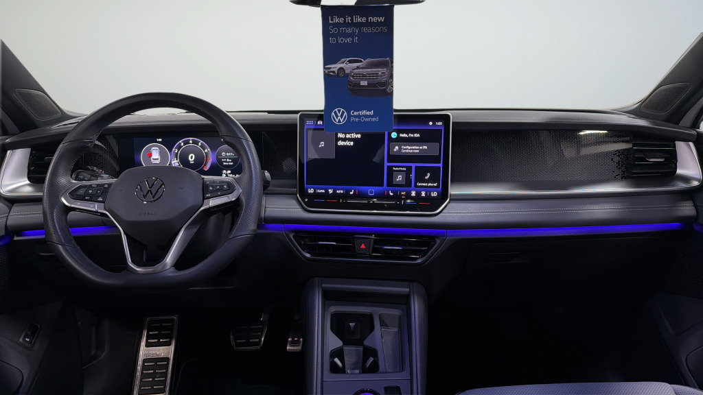 Certified 2025 Volkswagen Tiguan SE R-Line AWD/4WD image 34