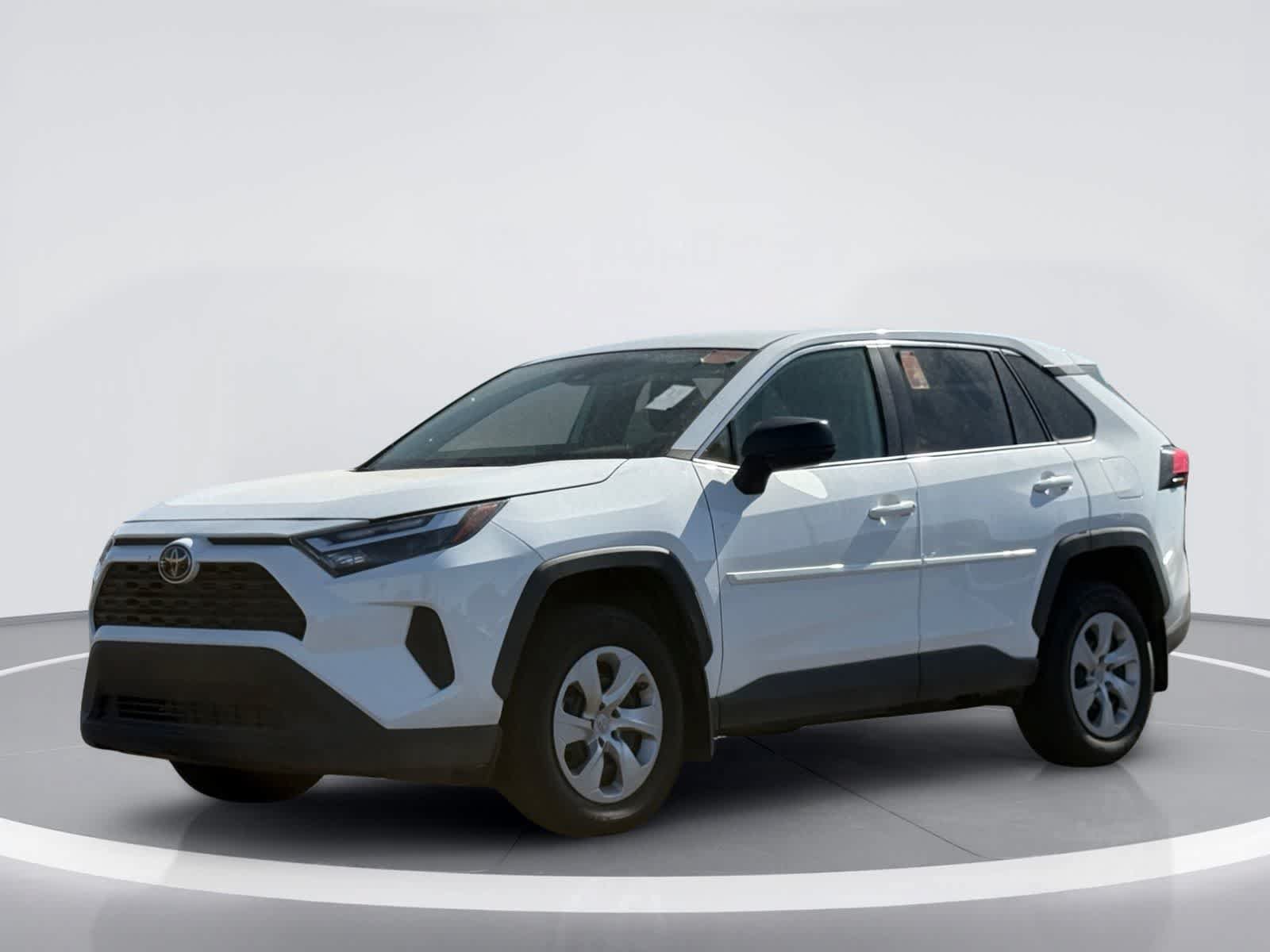 Used 2023 Toyota RAV4 LE AWD/4WD video 2