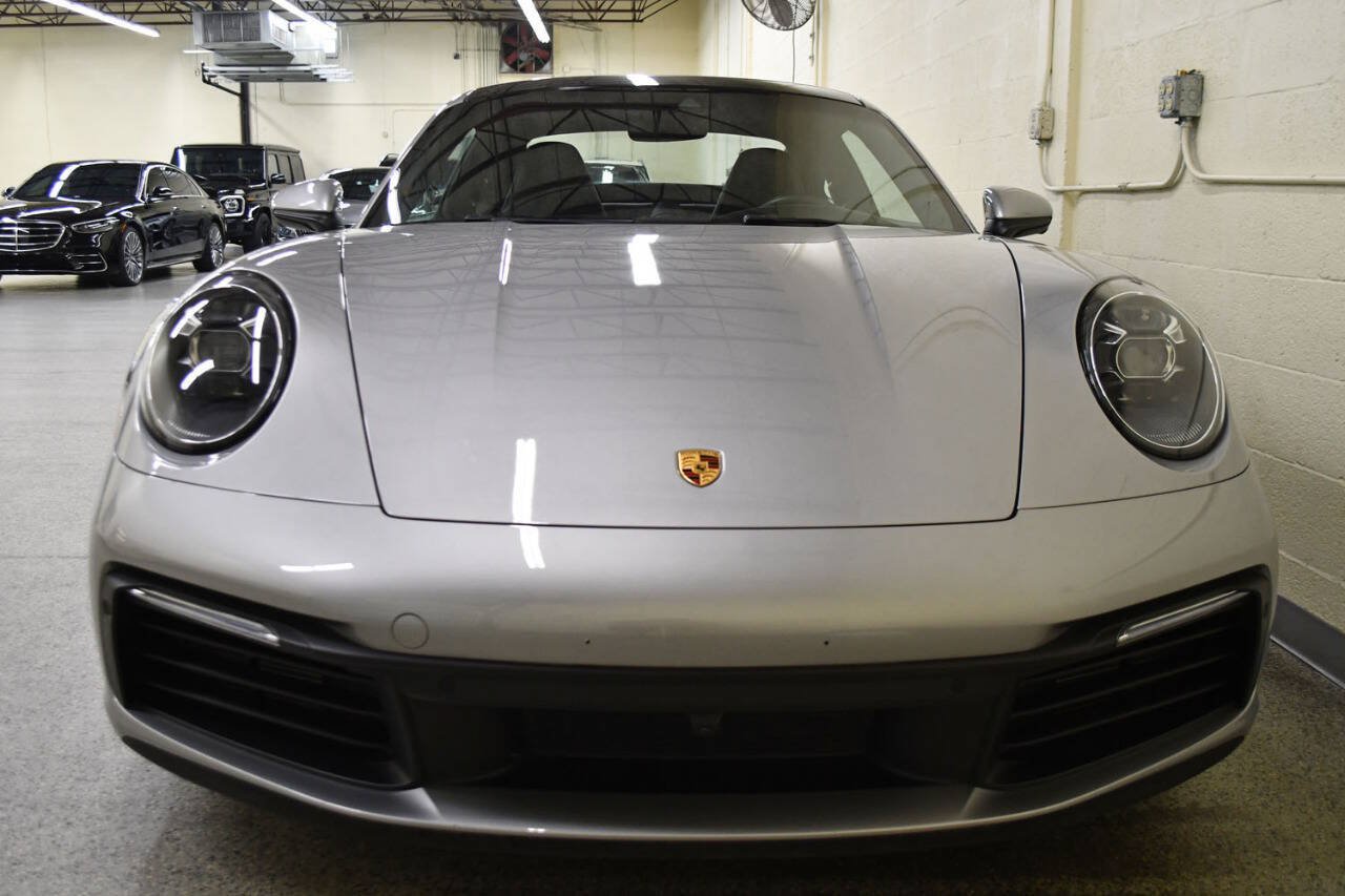 Used 2022 Porsche 911 Carrera w/ Premium Package RWD image 5