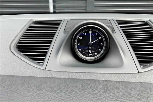 New 2025 Porsche Macan image 30