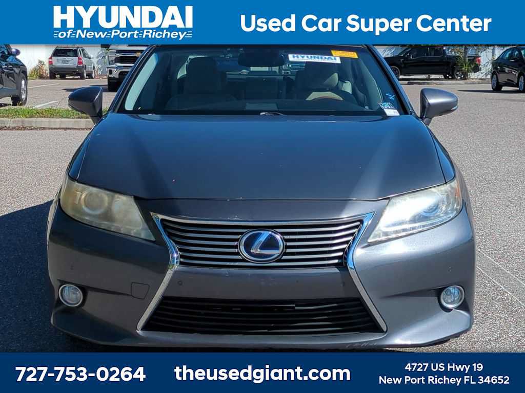 Used 2013 Lexus ES 300h w/ Premium Pkg FWD image 8