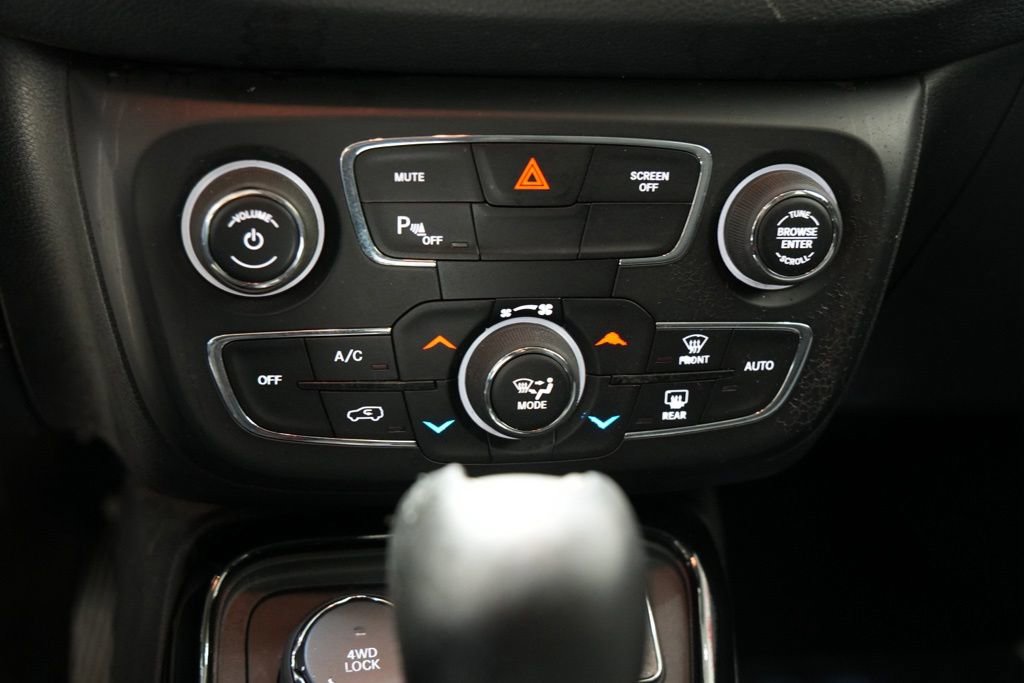 Used 2019 Jeep Compass Limited w/ Safety & Security Group AWD/4WD image 12