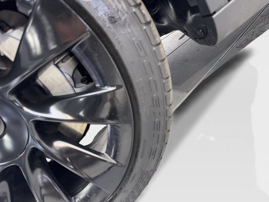 Used 2023 Tesla Model Y Long Range AWD/4WD image 87