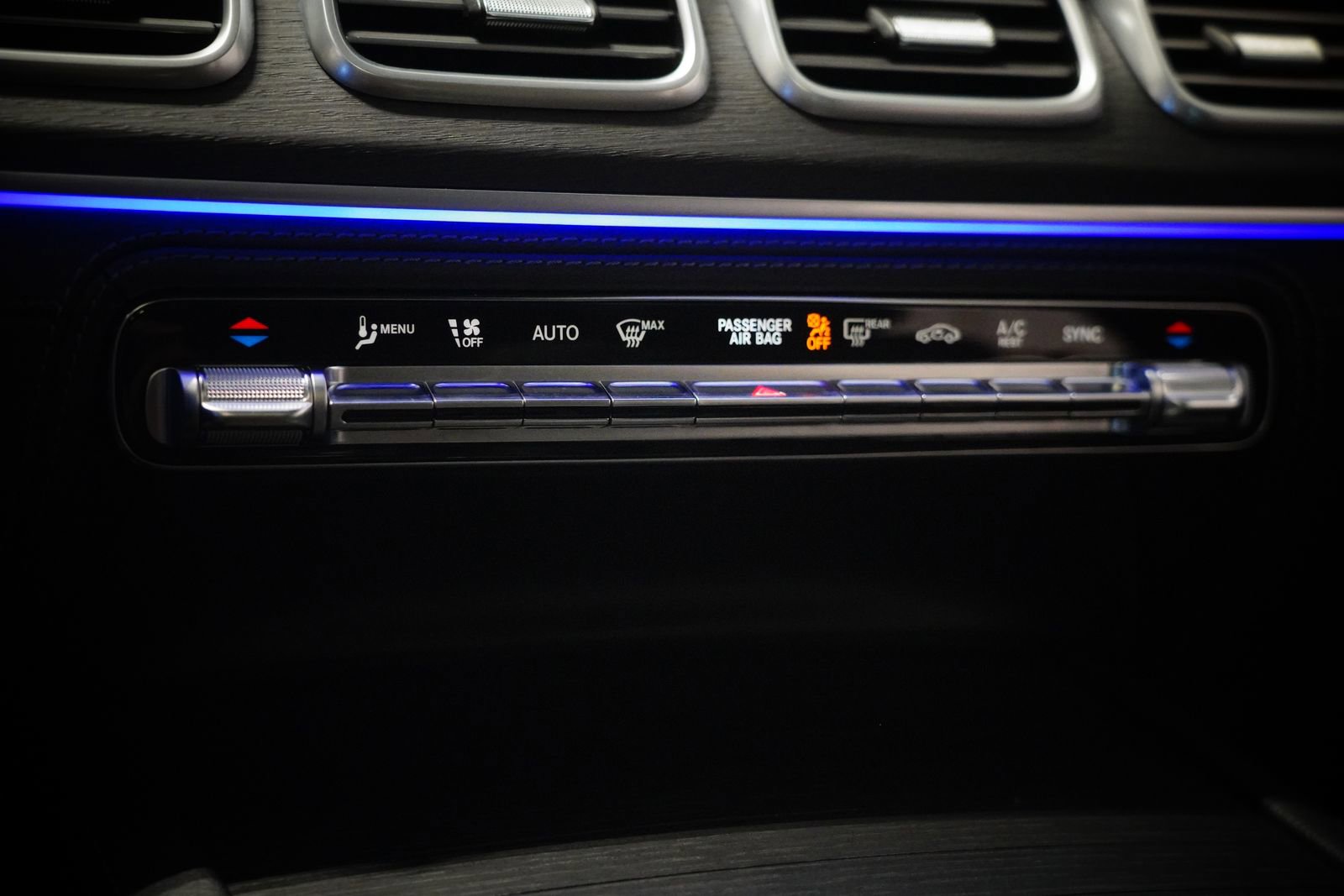 Certified 2024 Mercedes-Benz GLE 350 4MATIC image 25