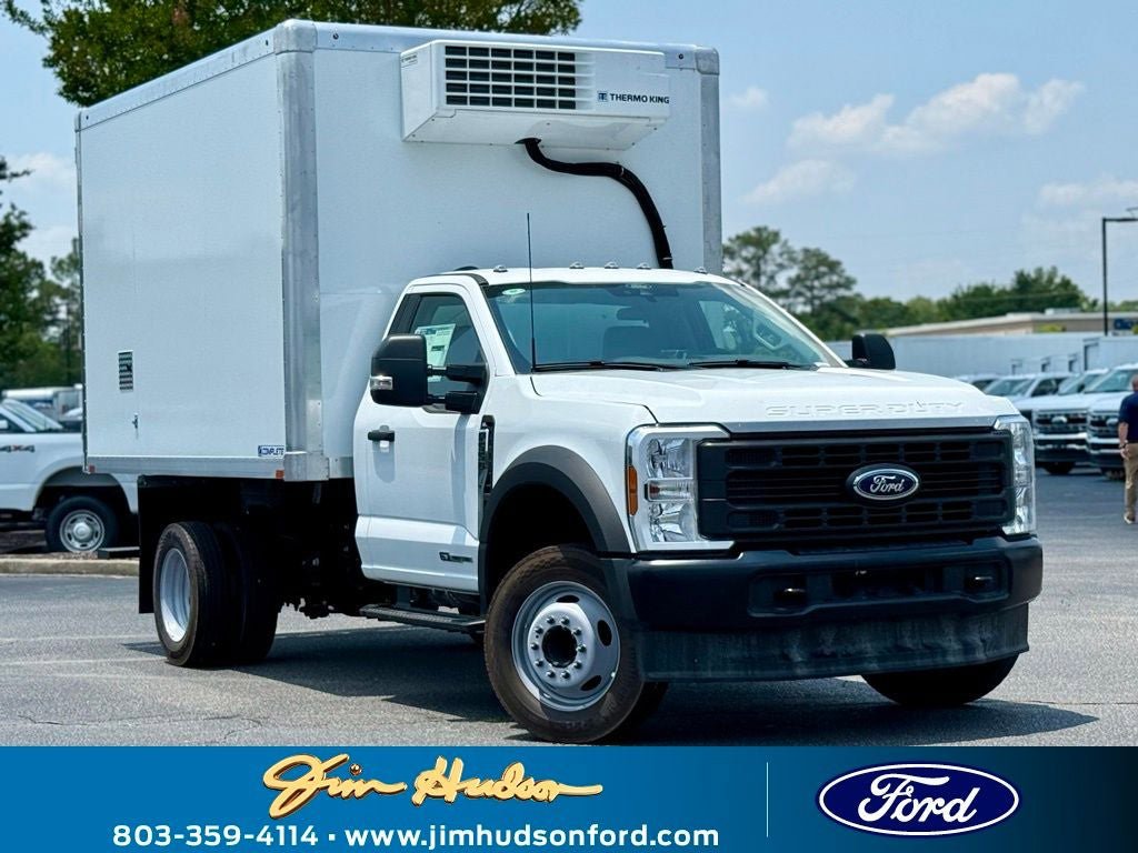 New 2025 Ford F550 2WD Regular Cab Super Duty image 1