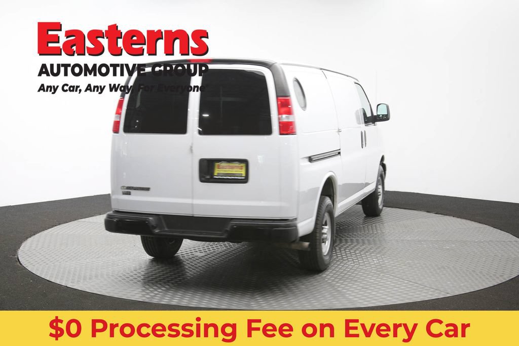 Used 2021 Chevrolet Express 3500 w/ Driver Convenience Package RWD image 35