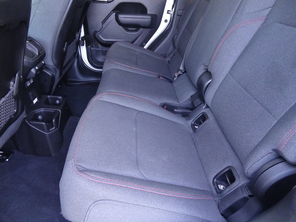 Used 2026 Jeep Gladiator Rubicon AWD/4WD image 12