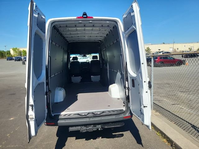 Used 2026 Mercedes-Benz Sprinter 2500 image 7