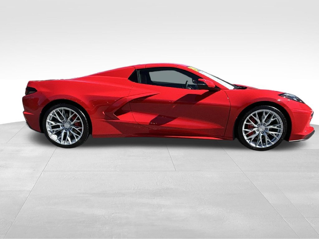 Used 2024 Chevrolet Corvette Stingray Preferred Conv w/ 2LT RWD image 2