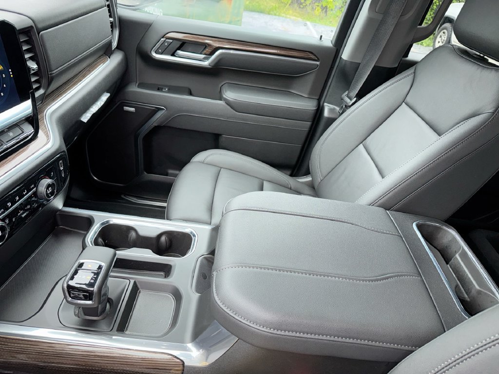 Used 2025 Chevrolet Silverado 1500 RST w/ RST All Star Premium Package AWD/4WD image 24