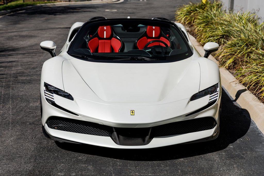 Used 2024 Ferrari SF90 Spider AWD/4WD image 8