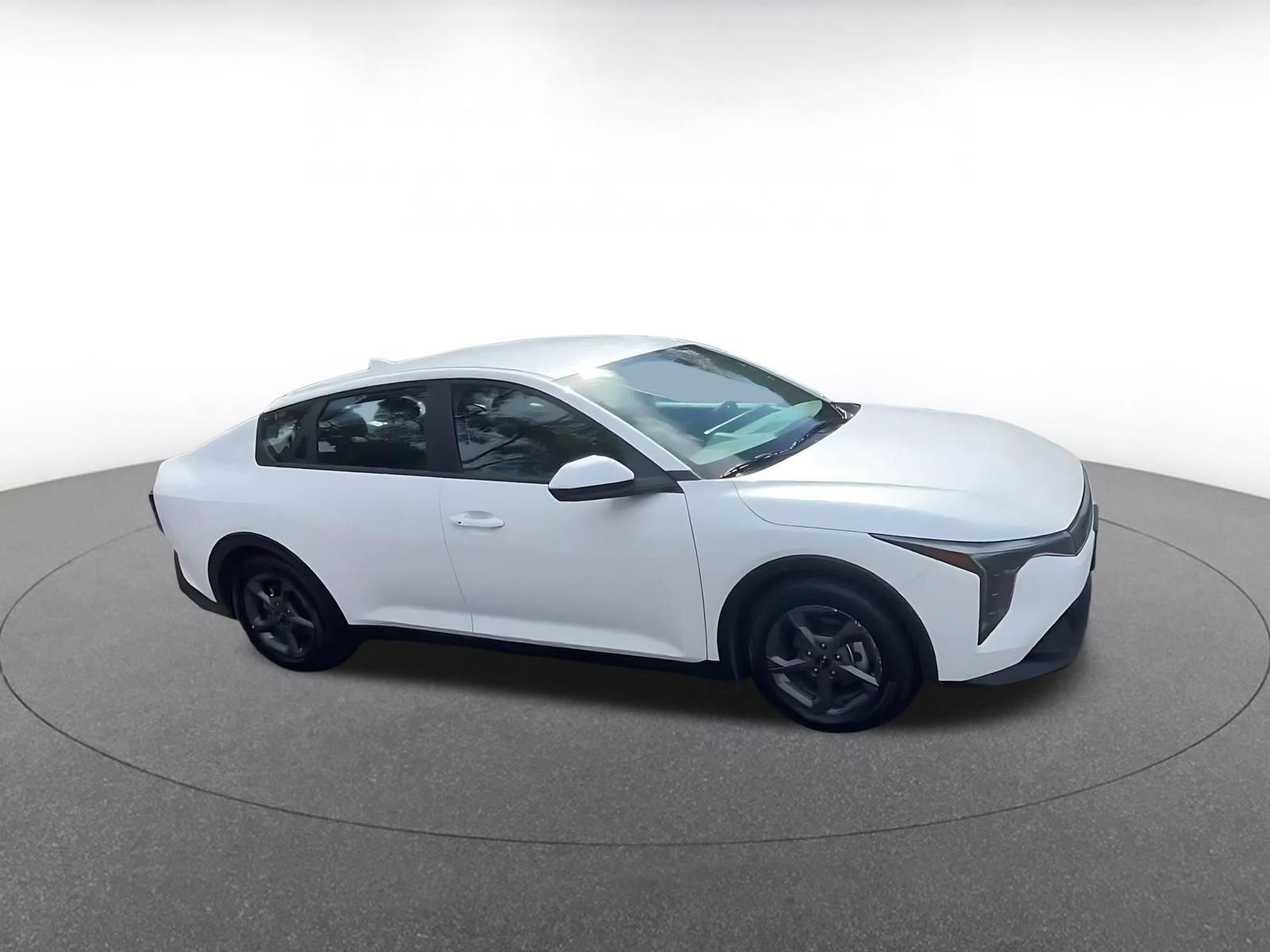 Used 2025 Kia K4 LXS video 2