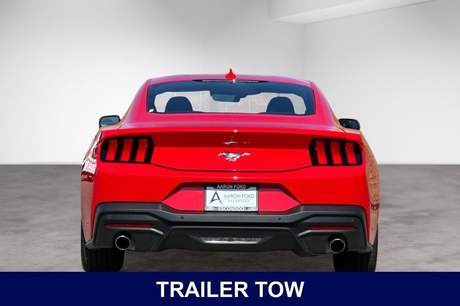 Used 2025 Ford Mustang Coupe RWD image 4