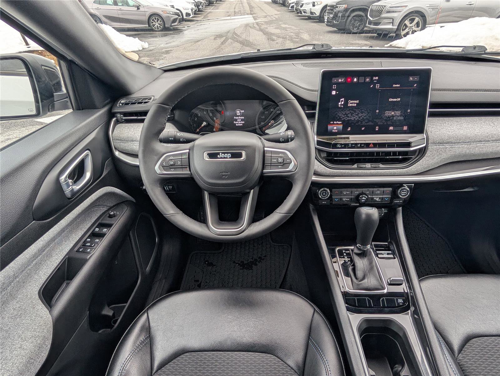 Used 2023 Jeep Compass Latitude w/ Convenience Group image 16