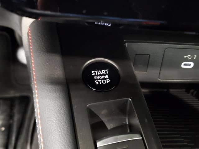 Used 2025 Nissan Kicks SR AWD/4WD image 25