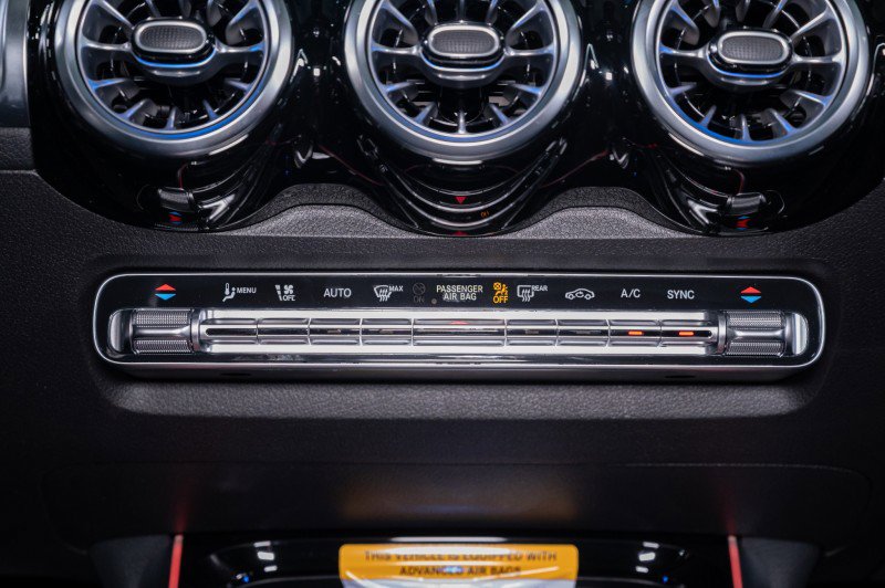 Certified 2026 Mercedes-Benz GLB 35 AMG 4MATIC image 21