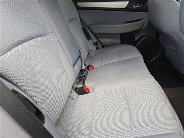 Used 2019 Subaru Outback 2.5i Premium AWD/4WD image 18