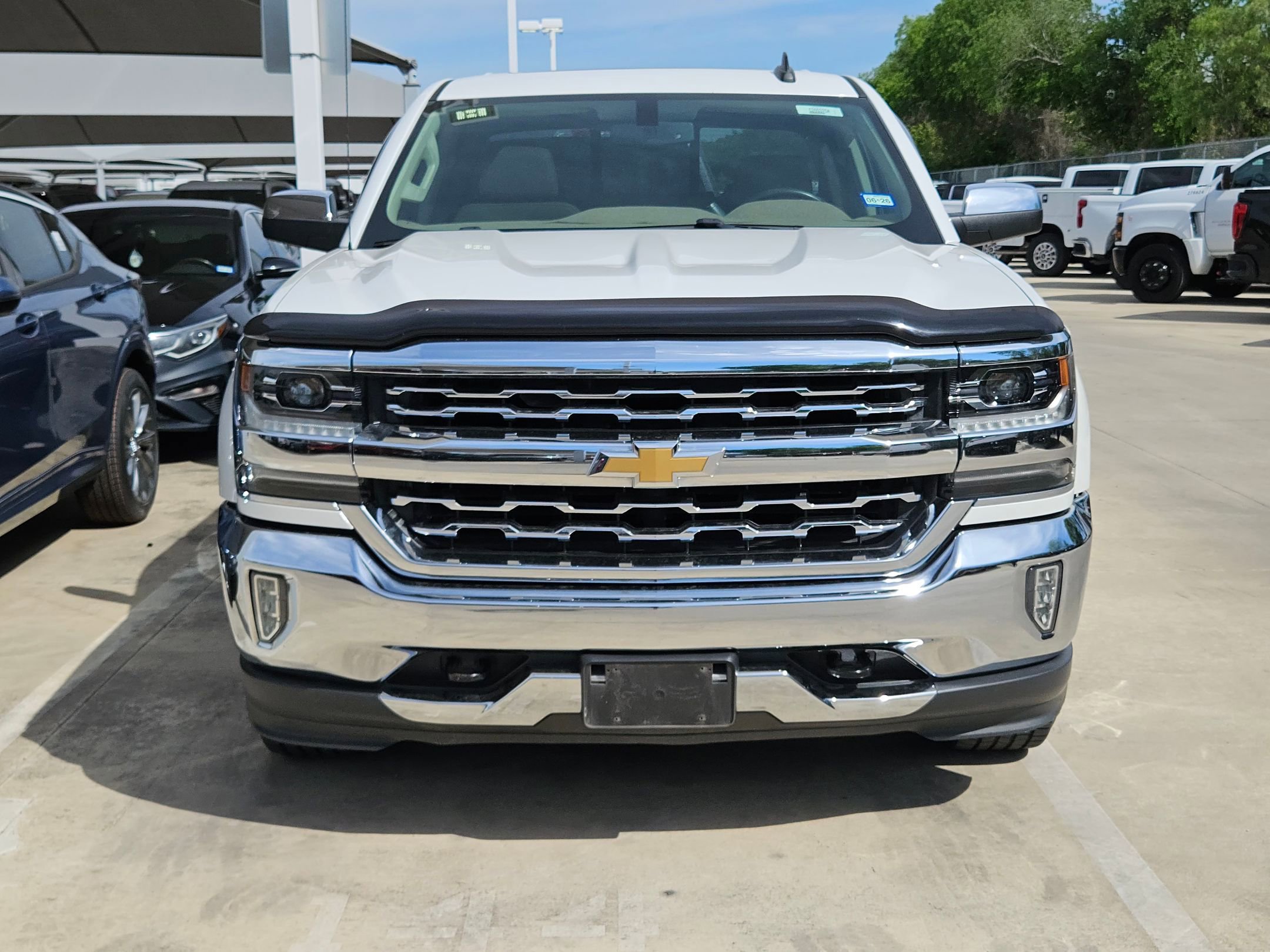Used 2018 Chevrolet Silverado 1500 LTZ image 6