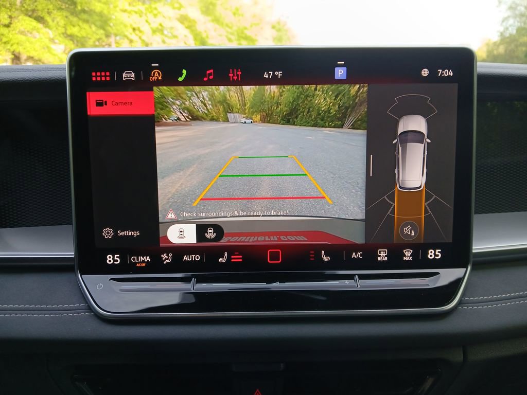 New 2026 Volkswagen Tiguan SE R-Line image 19