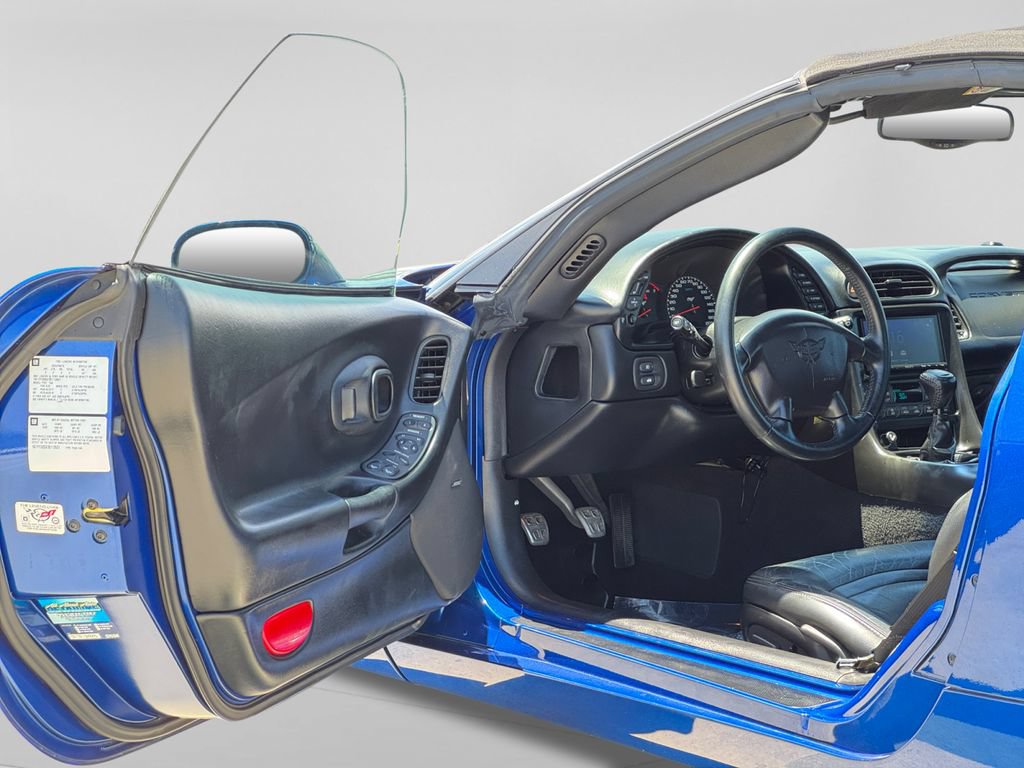 Used 2003 Chevrolet Corvette Convertible w/ Preferred Equipment Group1 RWD image 9