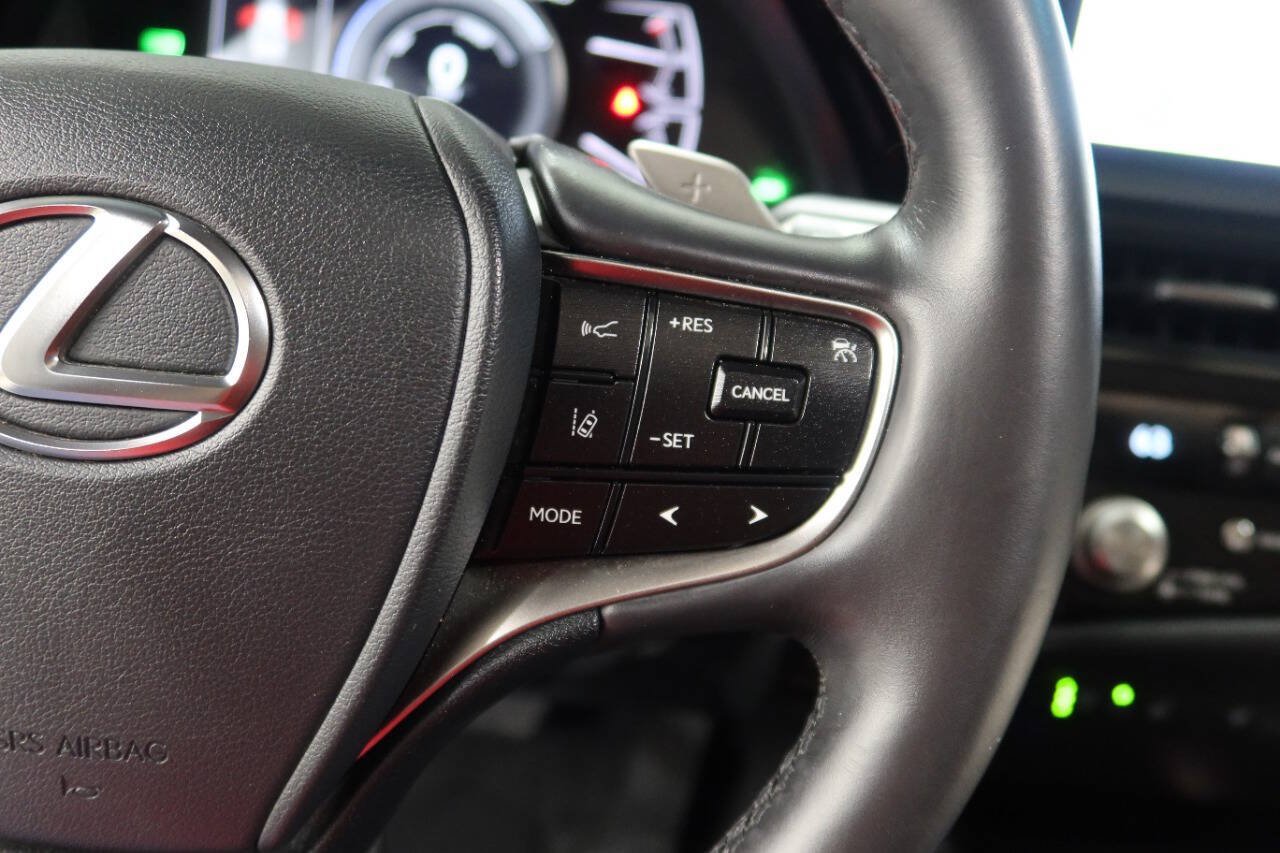 Used 2025 Lexus ES 300h w/ Premium Package FWD image 33
