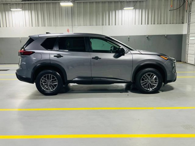 Used 2024 Nissan Rogue S FWD image 18