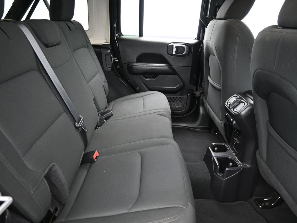 Certified 2022 Jeep Wrangler Unlimited Sahara image 17