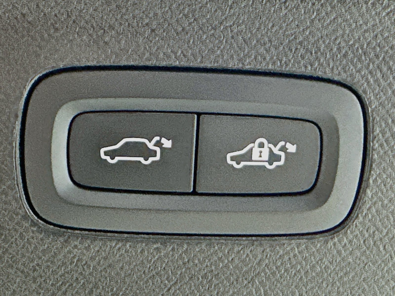 Certified 2025 Volvo XC90 B6 Plus AWD/4WD image 39