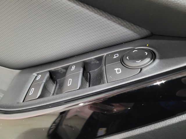 New 2026 Chevrolet Equinox LT w/ Convenience Package II image 29