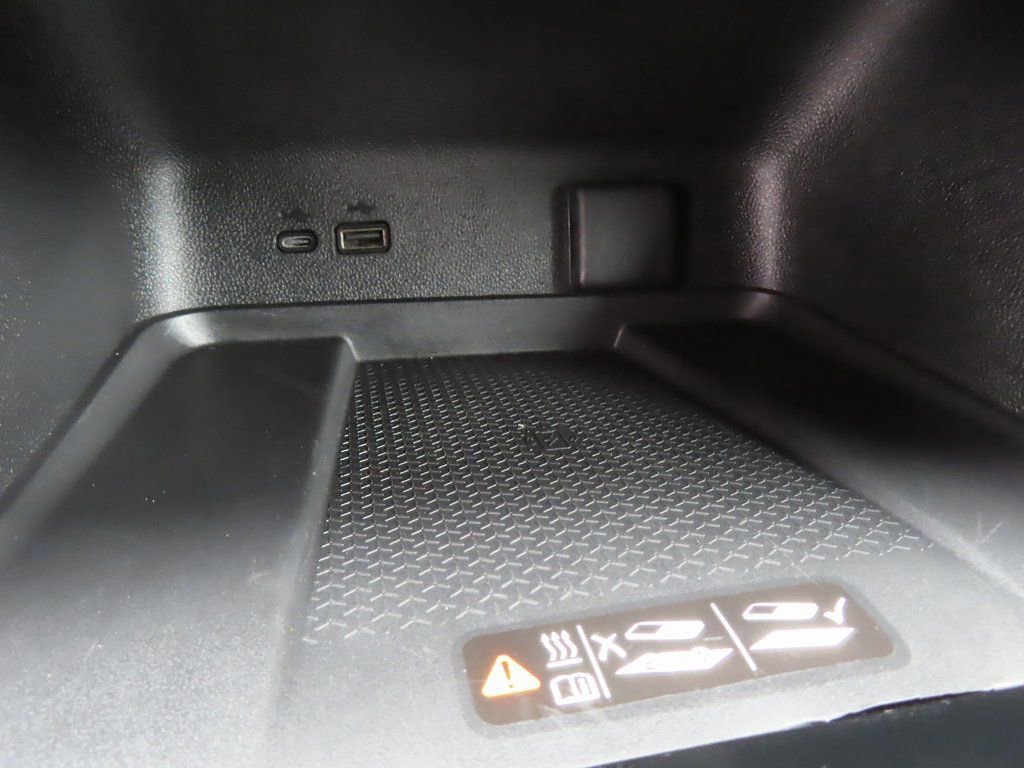 Certified 2024 Chevrolet Traverse RS image 9