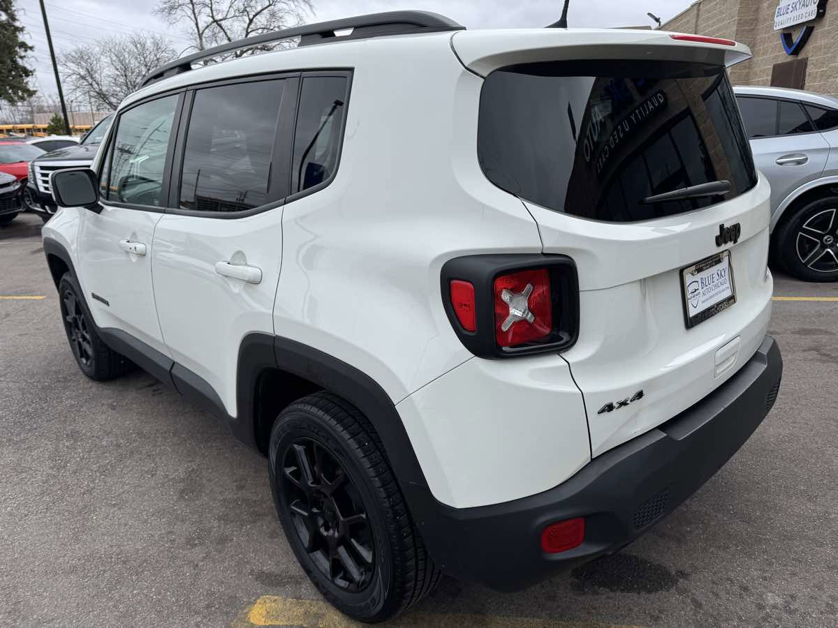 Used 2020 Jeep Renegade Altitude AWD/4WD image 7