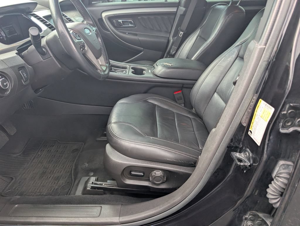 Used 2019 Ford Taurus SEL w/ Equipment Group 201A FWD image 11
