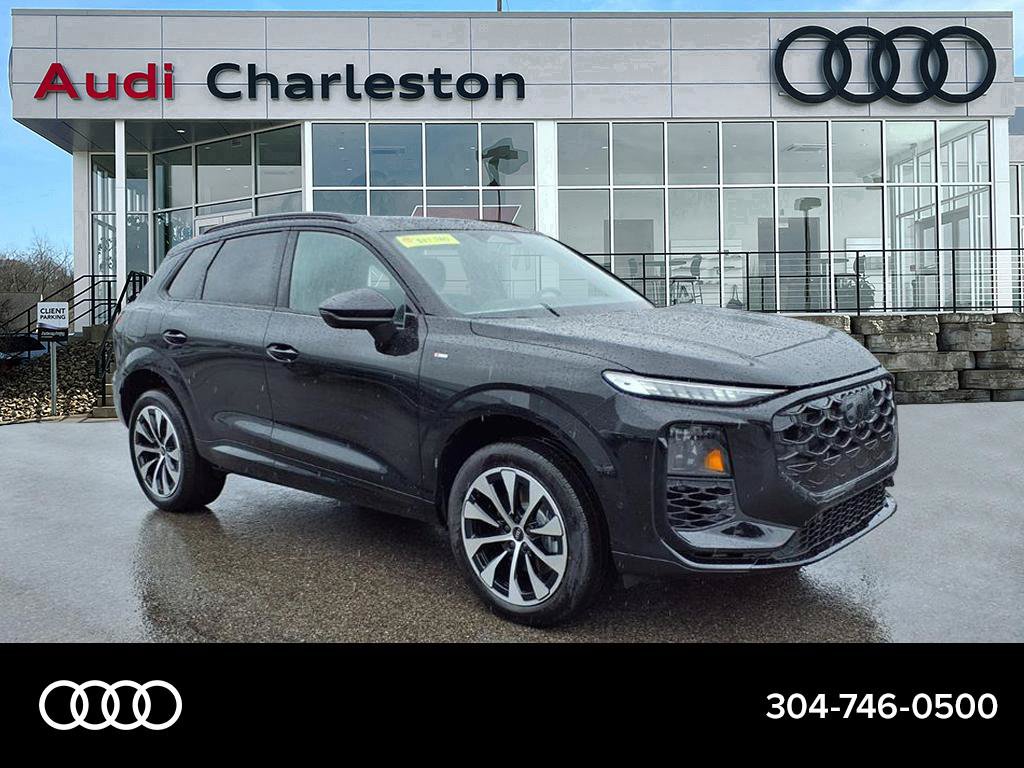 New 2026 Audi Q3 quattro 2.0T AWD/4WD image 1