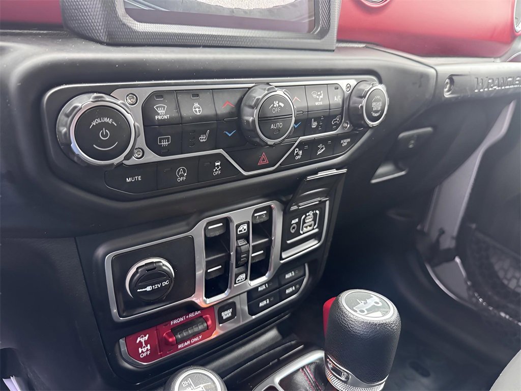 Used 2018 Jeep Wrangler Unlimited Rubicon image 24