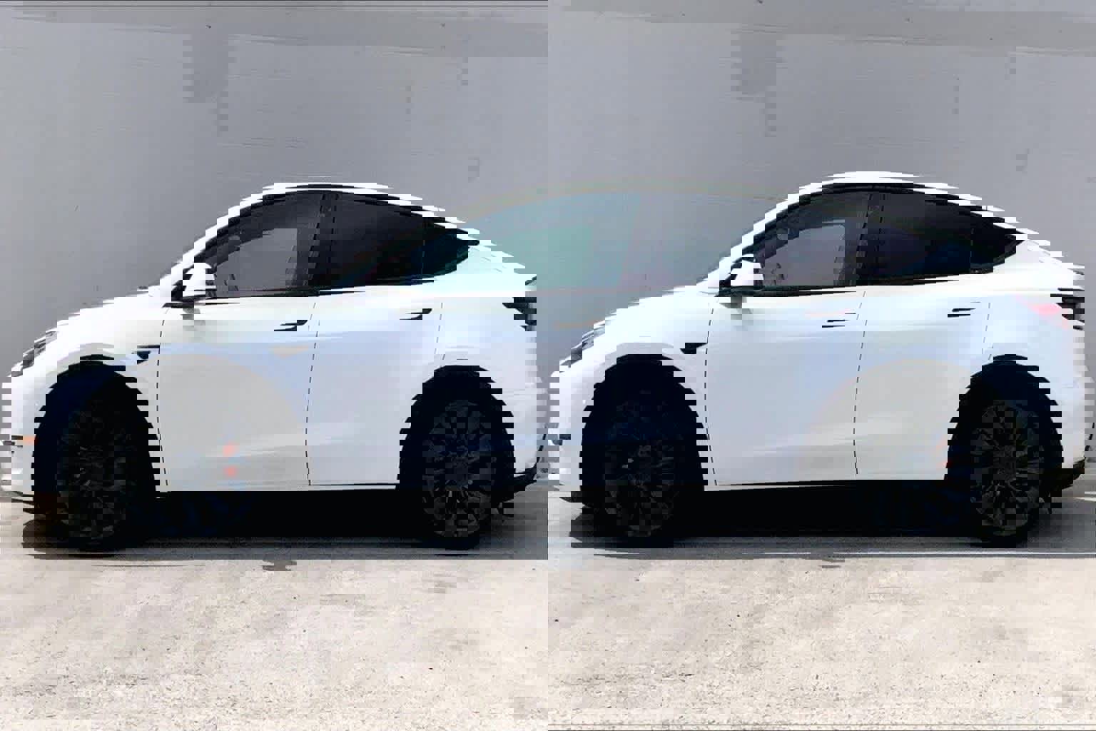 Used 2022 Tesla Model Y Performance image 4